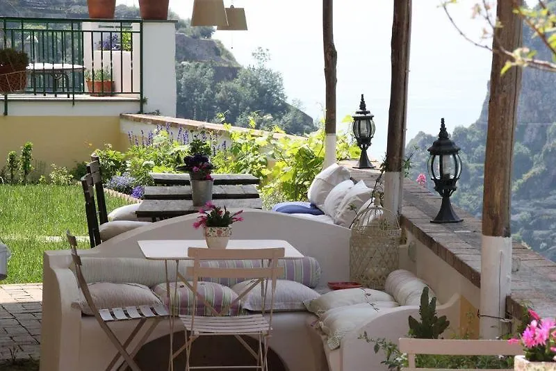 **  Torre Dello Ziro Hotel Pontone Italy