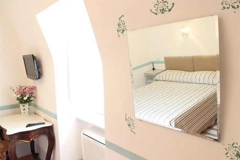 Torre Dello Ziro Hotel Pontone