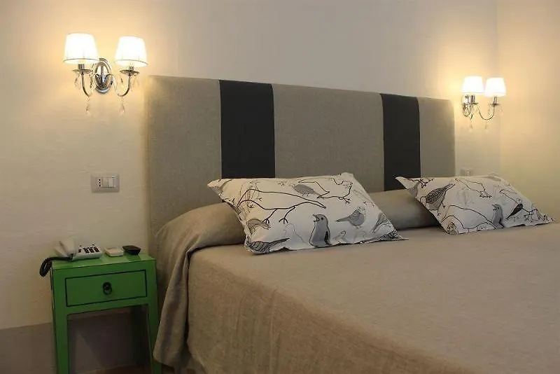 Hotel Torre Dello Ziro Pontone