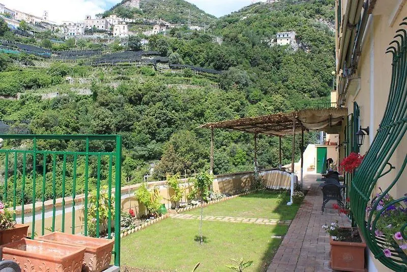Hotel Torre Dello Ziro Pontone